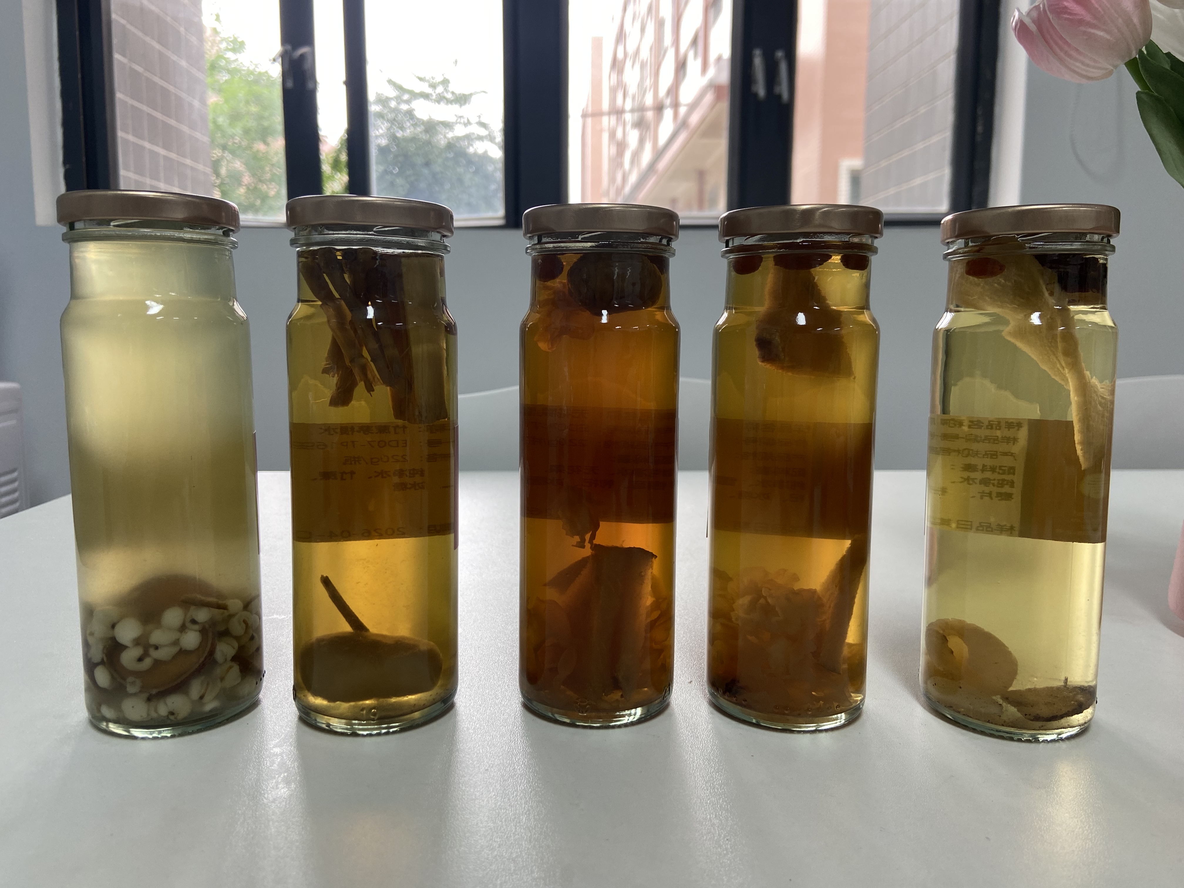 Jüngste Firmenfälle über Der neue „Kaffee“ des Ostens: Wie traditionelle botanische Getränke die globale Wellness-Bühne zurückerobern