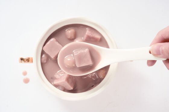 kaufen Winterliche nahrhafte Taro-Paste mit Lotuskerne und weißem Pilz, ideal für saisonale Gesundheit und Wohlbefinden Online-Herstellung