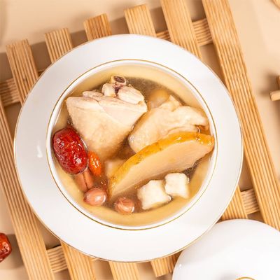 Guter Preis Authentische chinesische Kräuterhühnersuppe mit Gastrodia Eine erholsame Brühe für Gesundheit und Vitalität Traditionelles Superfood für den modernen Lebensstil Online